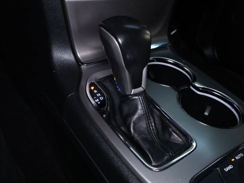 Used 2020 Jeep Grand Cherokee Limited image 38