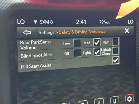 Used 2022 Jeep Wrangler Unlimited Sahara w/ Safety Group image 19