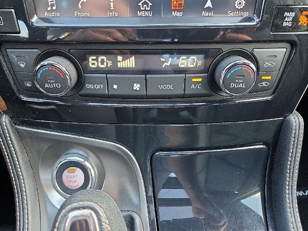 Used 2018 Nissan Maxima Platinum FWD image 20