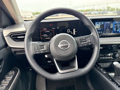 Used 2026 Nissan Kicks SV w/ SV Premium Package AWD/4WD image 11