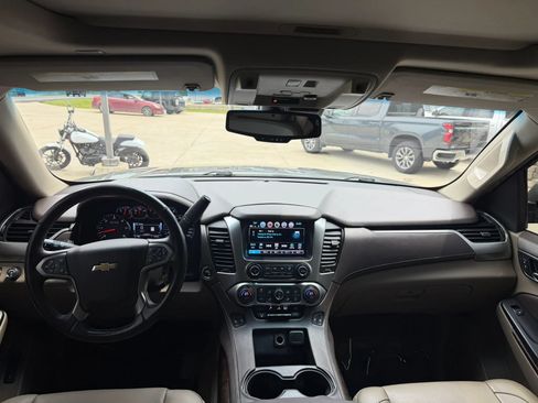 Used 2018 Chevrolet Tahoe LT AWD/4WD image 16