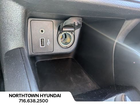 Used 2021 Nissan Versa SV image 18