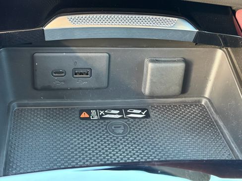 Used 2024 Buick Envision Sport Touring AWD/4WD image 28
