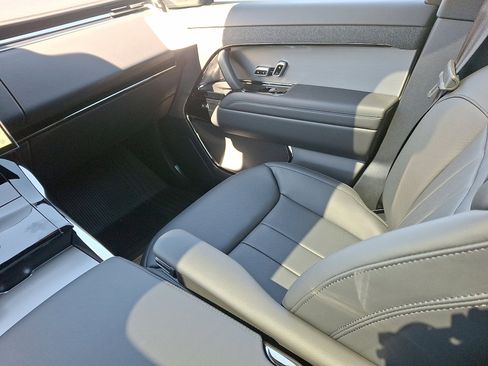 New 2026 Land Rover Range Rover Sport Dynamic SE AWD/4WD image 14