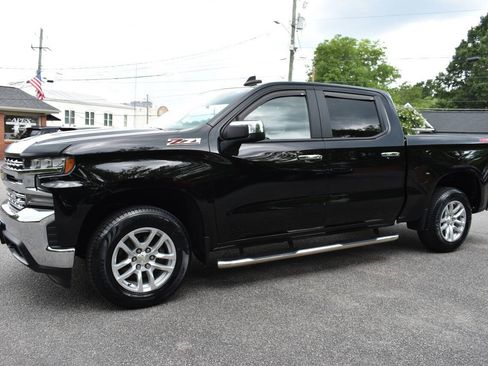 Used 2019 Chevrolet Silverado 1500 LT w/ All-Star Edition AWD/4WD image 2