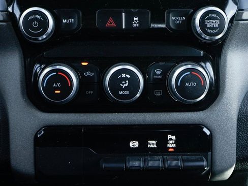 Used 2022 RAM 2500 Tradesman image 27