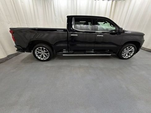 Used 2022 Chevrolet Silverado 1500 High Country AWD/4WD image 7