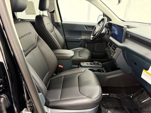 New 2026 Ford Maverick Lariat w/ Black Appearance Package image 21