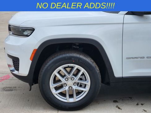 New 2025 Jeep Grand Cherokee L Laredo w/ Trailer Tow Package image 10