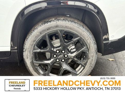 New 2026 Chevrolet Traverse RS image 9