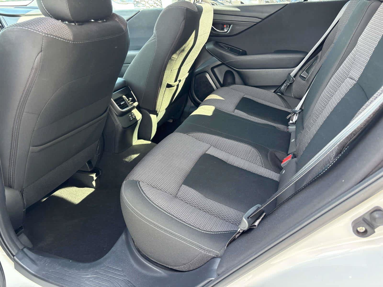 Used 2024 Subaru Outback Premium AWD/4WD image 12