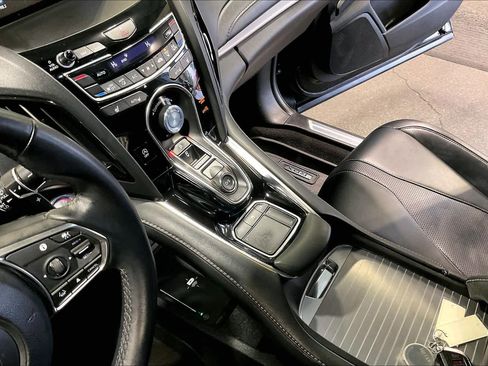 Used 2024 Acura RDX SH-AWD w/ Technology Package image 18