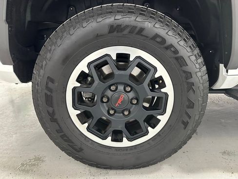 Used 2025 Toyota 4Runner TRD Off-Road image 64