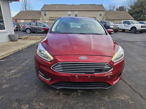 Used 2017 Ford Focus Titanium image 3