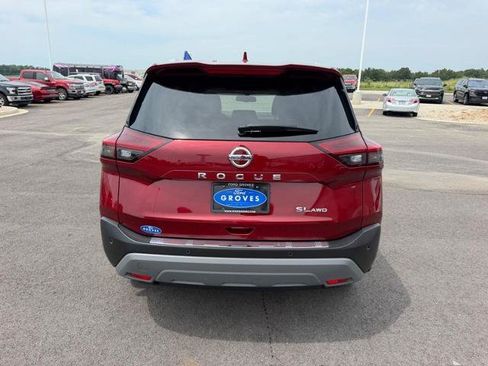 Used 2021 Nissan Rogue SL w/ Premium Package AWD/4WD image 6