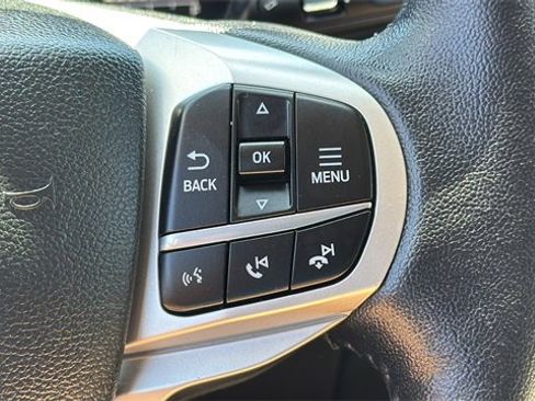 Used 2023 Ford Explorer Limited image 9