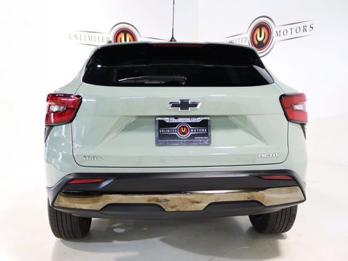 Used 2025 Chevrolet Trax ACTIV w/ Sunroof Package FWD image 28