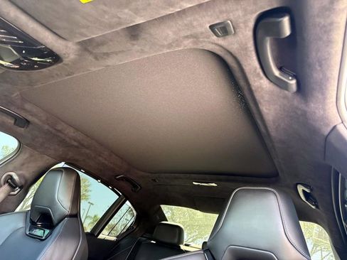 Used 2025 BMW M5 w/ Executive Package image 22