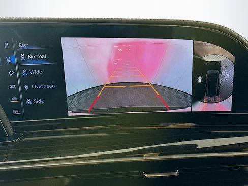 Used 2022 Cadillac Escalade Premium Luxury w/ Performance Package image 23