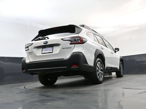 Used 2023 Subaru Outback Premium AWD/4WD image 23
