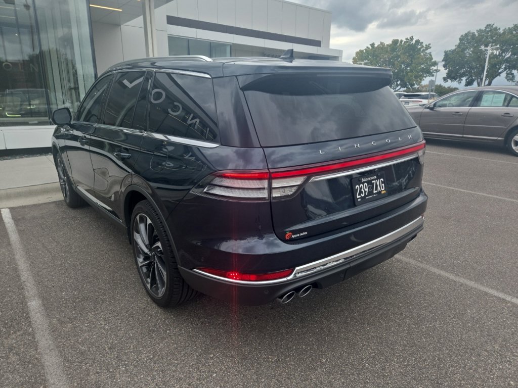 Used 2023 Lincoln Aviator Reserve w/ Equipment Group 201A AWD/4WD image 6