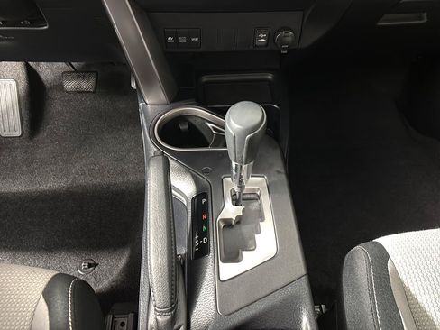Used 2016 Toyota RAV4 XLE AWD/4WD image 33