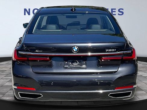 Used 2022 BMW 750i xDrive w/ Executive Package AWD/4WD image 5