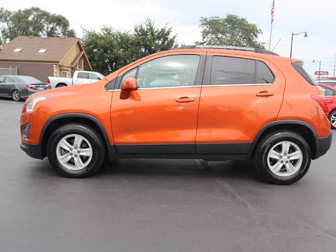Used 2016 Chevrolet Trax LT w/ LT Convenience Package AWD/4WD image 2