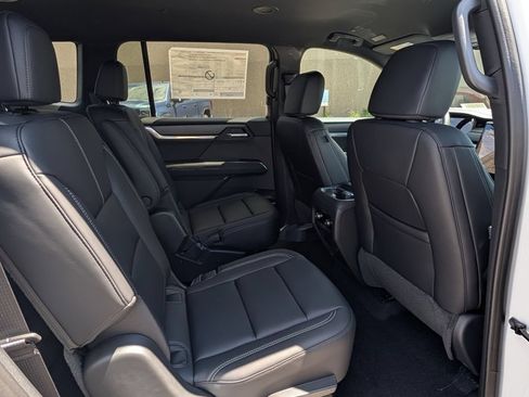New 2026 GMC Acadia Elevation w/ Black Edition AWD/4WD image 32