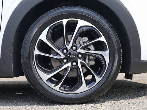 Used 2022 Chevrolet Bolt EUV Premier image 13