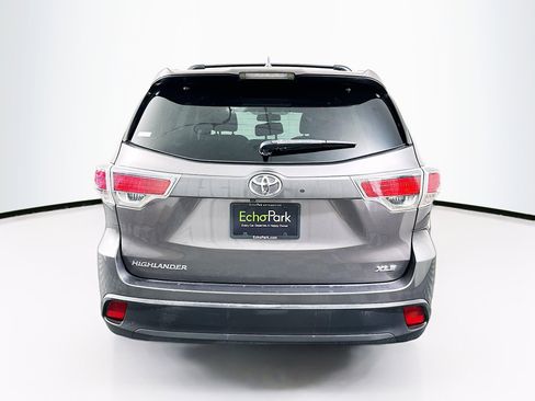 Used 2015 Toyota Highlander XLE FWD image 7