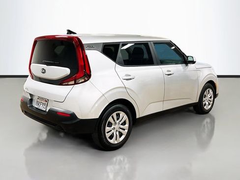 Certified 2021 Kia Soul LX image 7