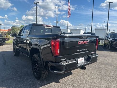 Used 2023 GMC Sierra 1500 AT4X AWD/4WD image 5