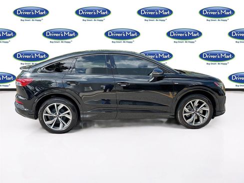 Used 2023 Audi Q4 e-tron Prestige w/ Black Optic Package AWD/4WD image 8