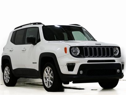 Used 2023 Jeep Renegade Latitude w/ Premium Group