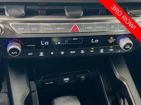 Certified 2024 Kia Telluride LX FWD image 17