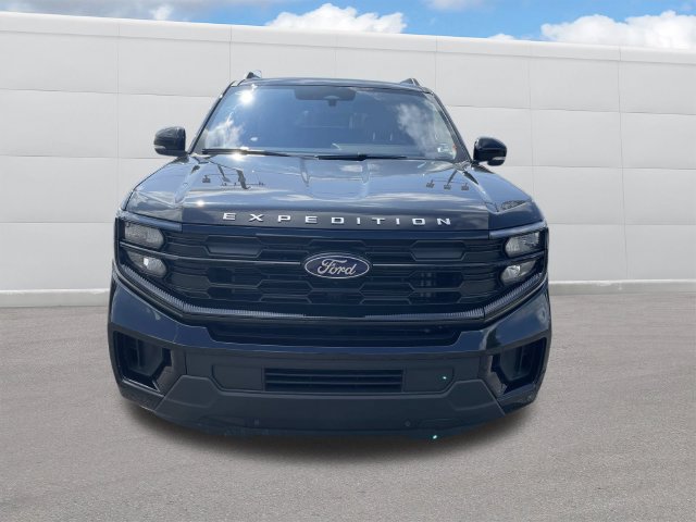 Used 2025 Ford Expedition Active AWD/4WD image 12