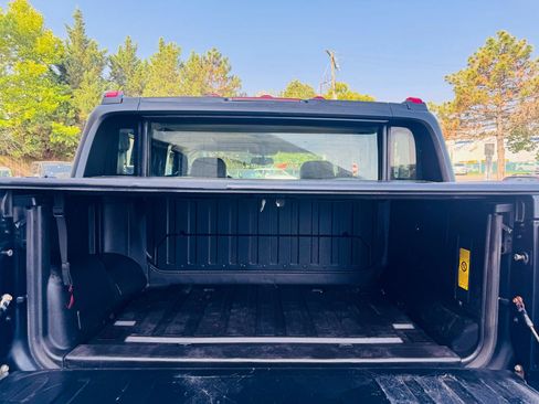 Used 2005 HUMMER H2 SUT w/ Preferred Equipment Group AWD/4WD image 19