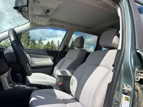 Used 2017 Subaru Forester 2.5i Premium w/ Popular Package #1A AWD/4WD image 12