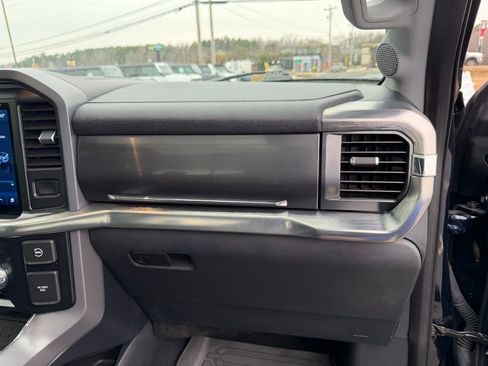 Used 2023 Ford F150 Lariat w/ Trailer Tow Package image 36