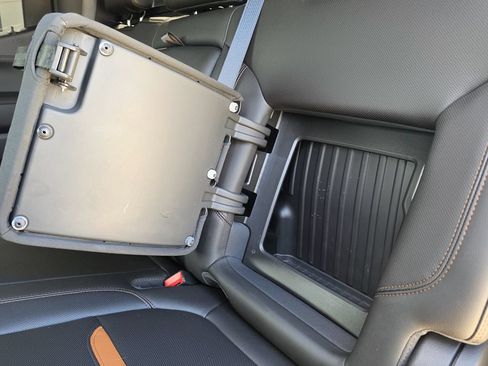 Used 2019 GMC Sierra 1500 AT4 w/ AT4 Premium Package AWD/4WD image 30