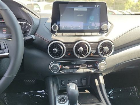 New 2025 Nissan Sentra SR image 10