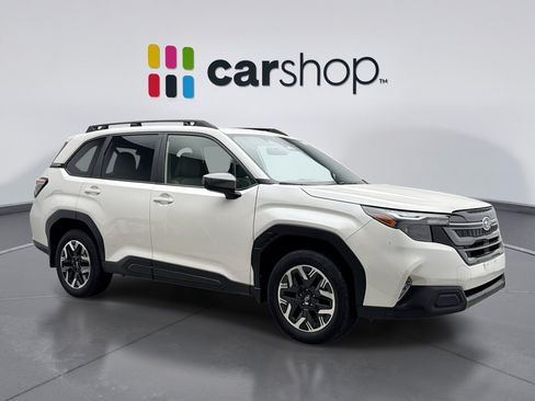 Used 2025 Subaru Forester Premium AWD/4WD image 7