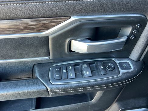Used 2020 RAM 3500 Laramie AWD/4WD image 11