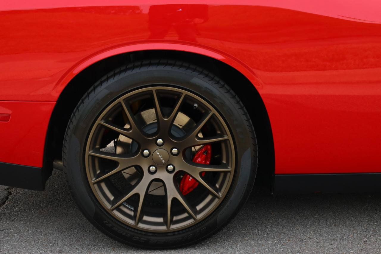 Used 2017 Dodge Challenger SRT Hellcat RWD image 23