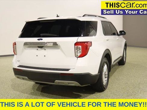 Used 2023 Ford Explorer XLT w/ Equipment Group 202A RWD image 8
