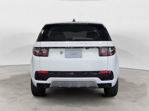 New 2025 Land Rover Discovery Sport S image 4