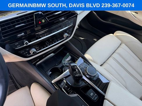 Used 2019 BMW 530i w/ Convenience Package RWD image 15
