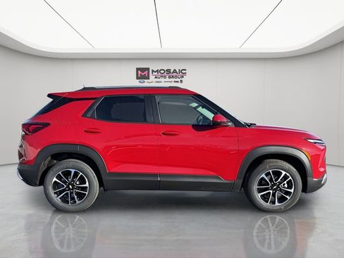 New 2026 Chevrolet TrailBlazer LT w/ Convenience Package AWD/4WD image 2
