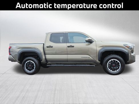 Used 2024 Toyota Tacoma TRD Off-Road image 5